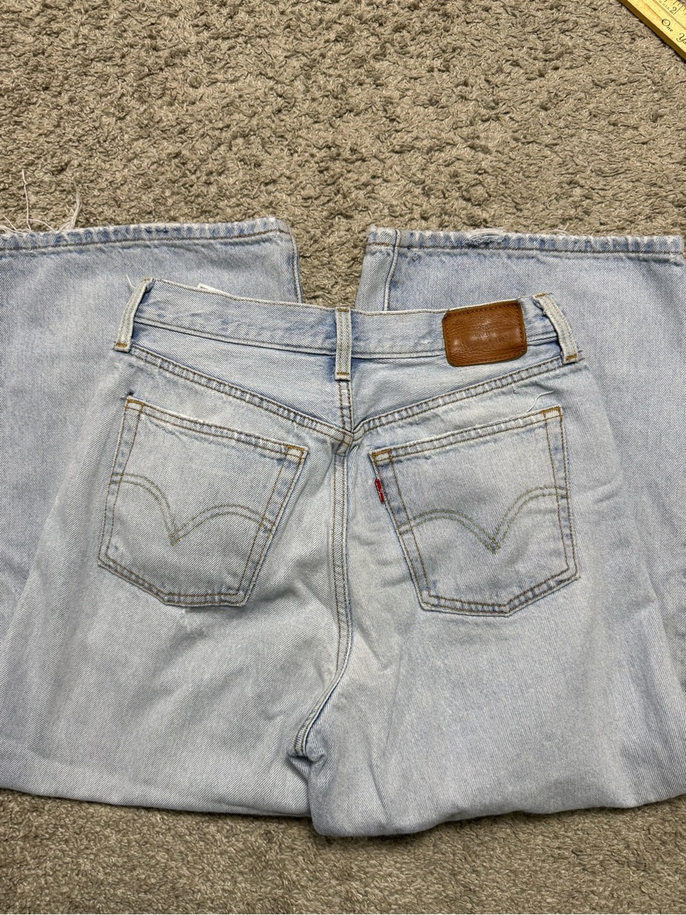 Levi's Premium Wide Leg Cropped Jeans - Leather Tag - Size 27 - Picture 4 of 6